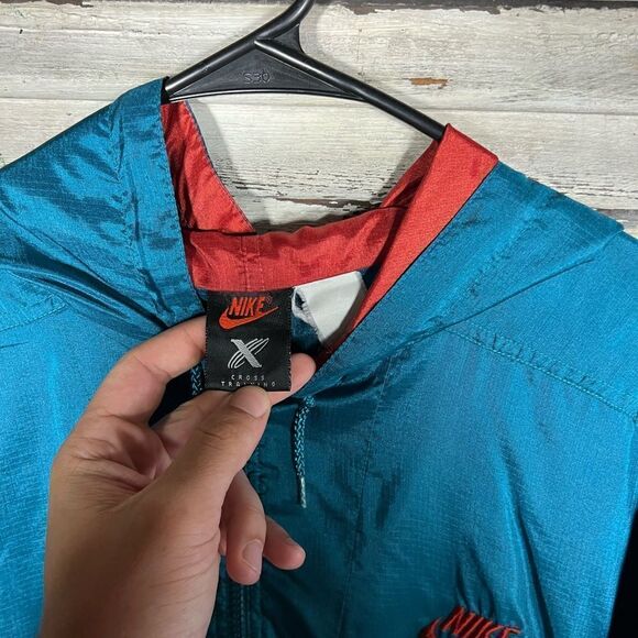 Vintage Nike Windbreaker - Picture 2 of 8
